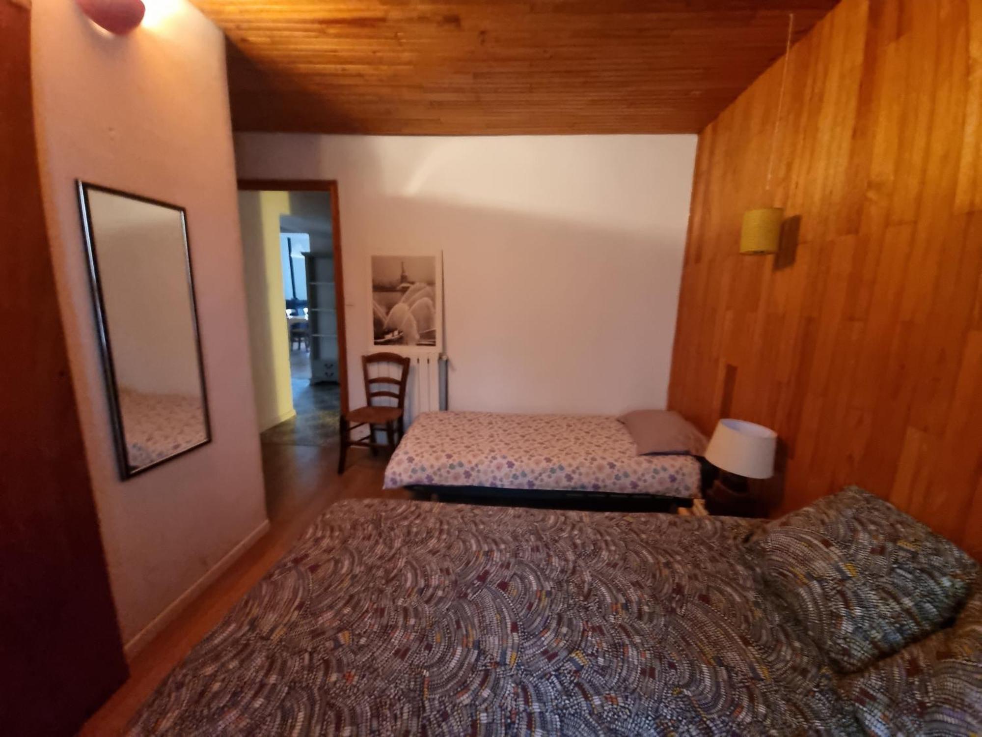 Gite Rue Tranquille Padern Экстерьер фото