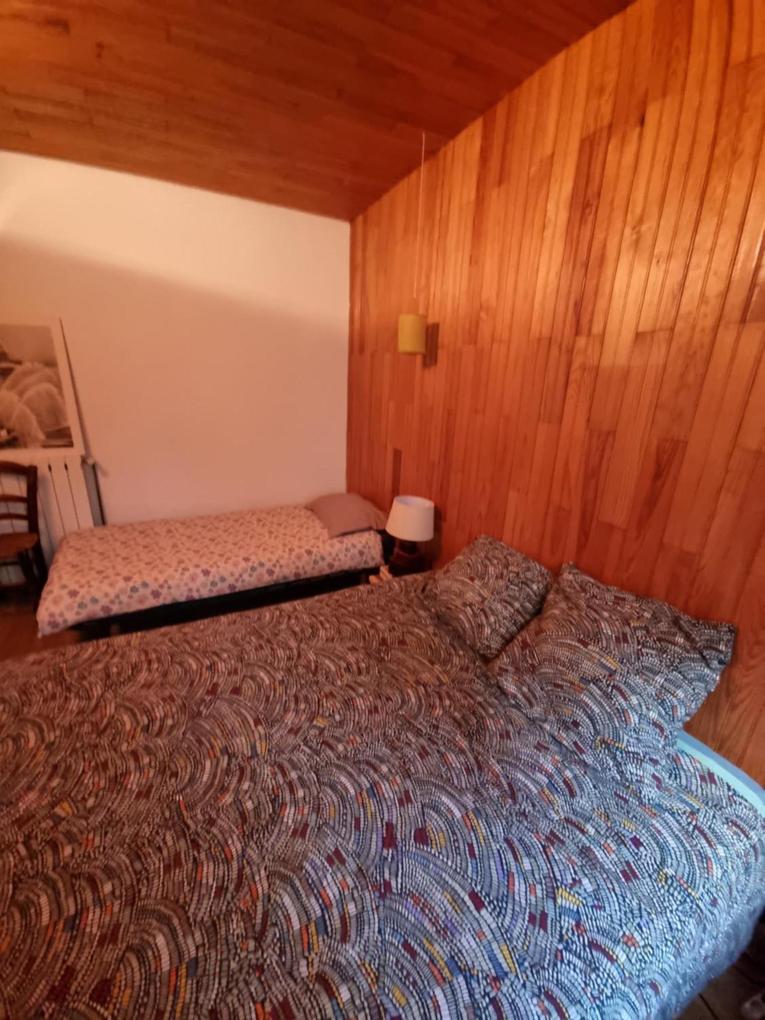 Gite Rue Tranquille Padern Экстерьер фото