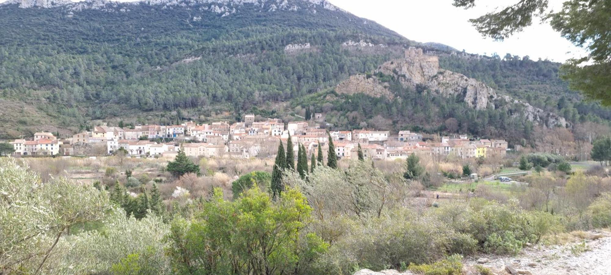 Gite Rue Tranquille Padern Экстерьер фото