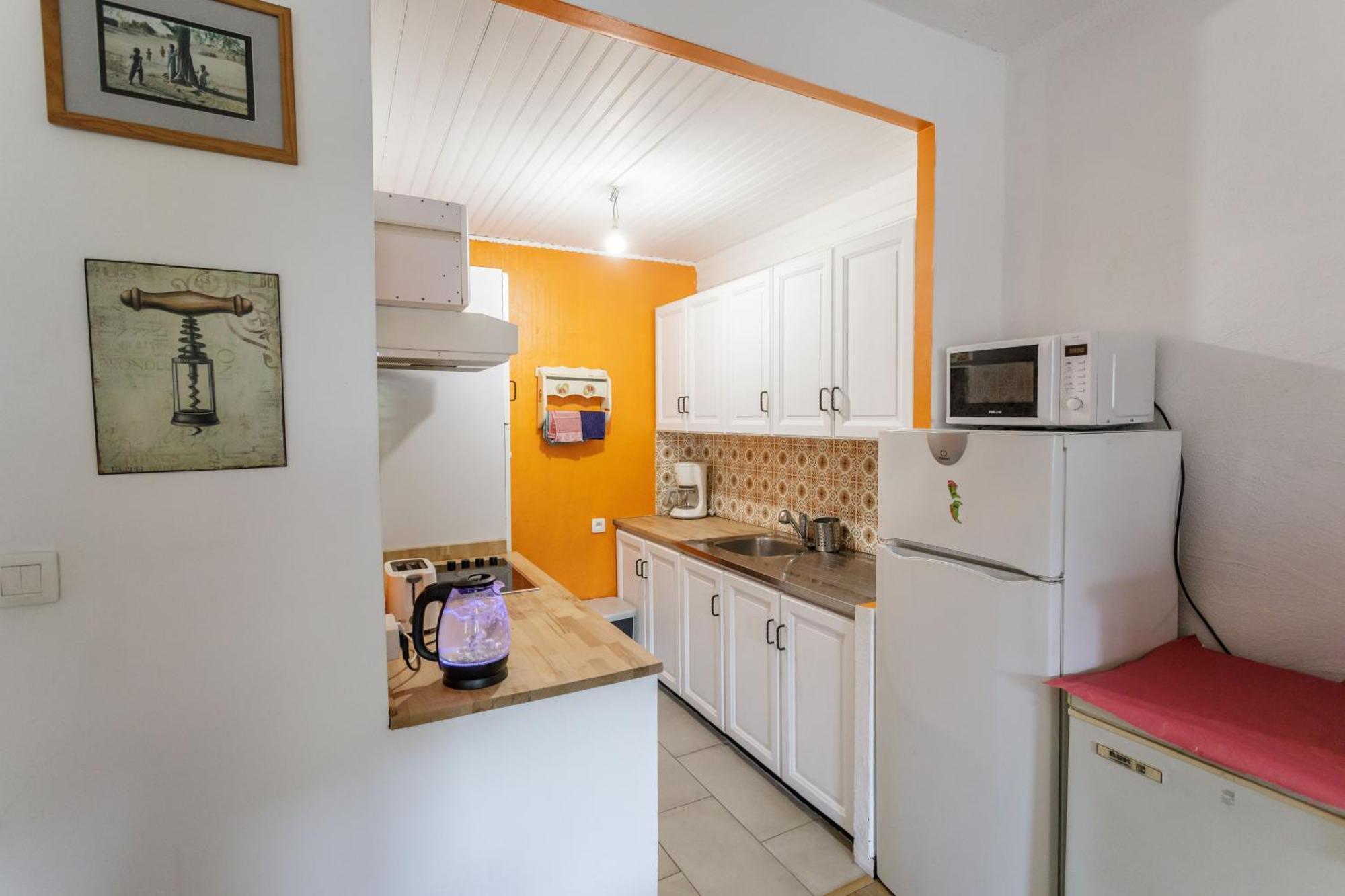 Gite Rue Tranquille Padern Экстерьер фото