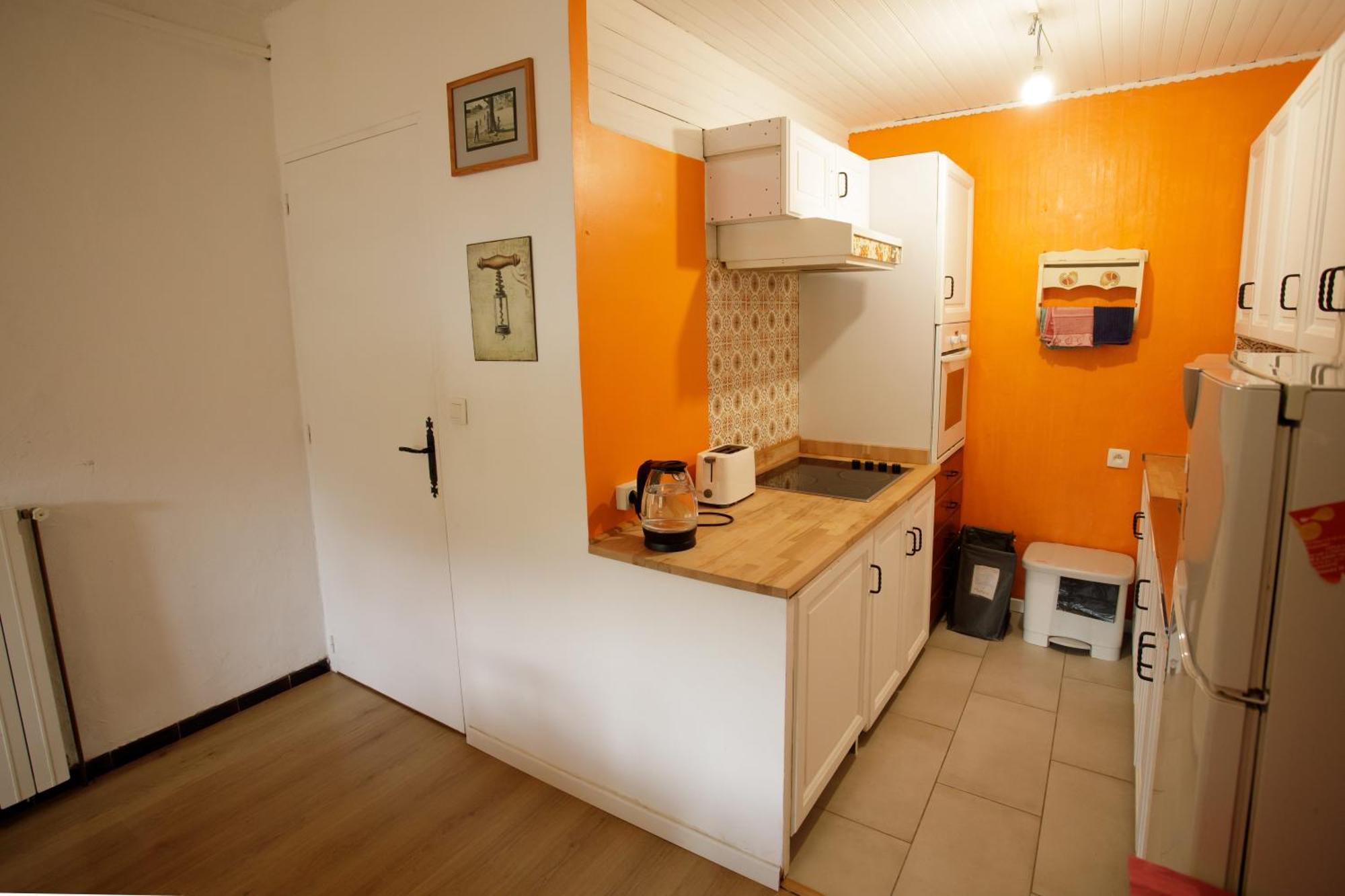 Gite Rue Tranquille Padern Экстерьер фото